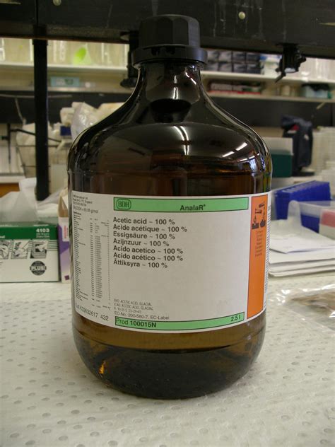 aewtic|Acetic acid .